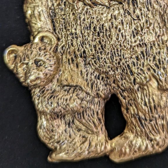 Vintage J.J. Jonette Goldtone Momma Bear with Cub Heavy Necklace - 15" Long - Picture 2 of 9